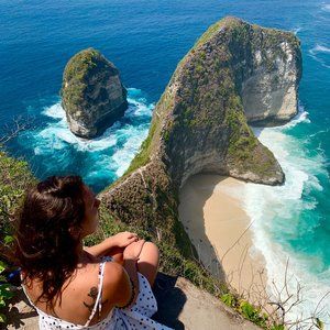 Meet your Posher, Pina